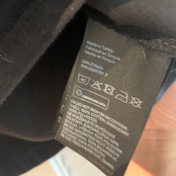 H&M Floral Embroidery Black Tee - Picture 5 of 6